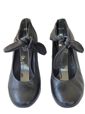 Vero Cuoio Black Leather Knot-Detail Ballet Heels